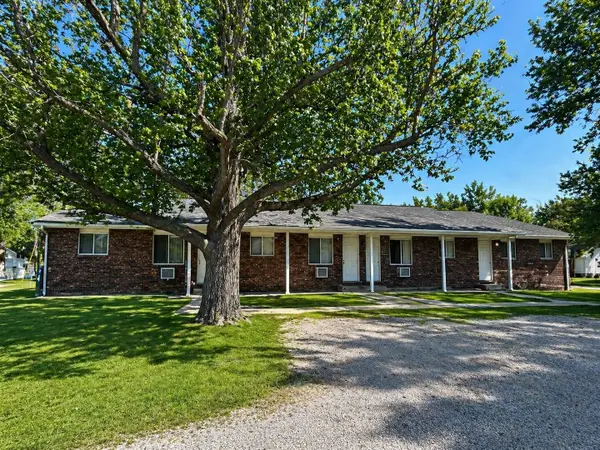 404 E Main Street, Desoto, IL 62924