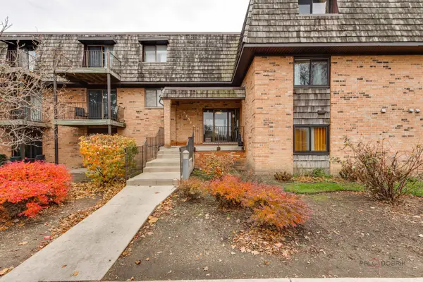7 Oak Creek Drive #3703, Buffalo Grove, IL 60089