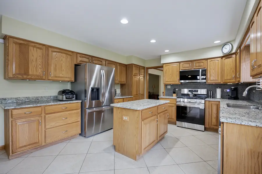 8903 Vail Lane, Woodridge, IL 60517 - #2