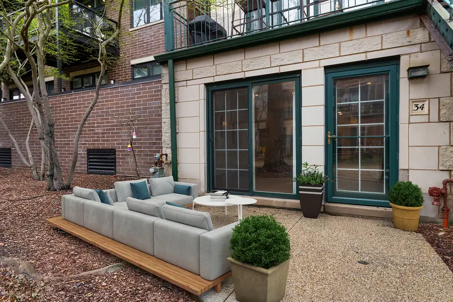 1812 S State Street #34, Chicago, IL 60616 - #2