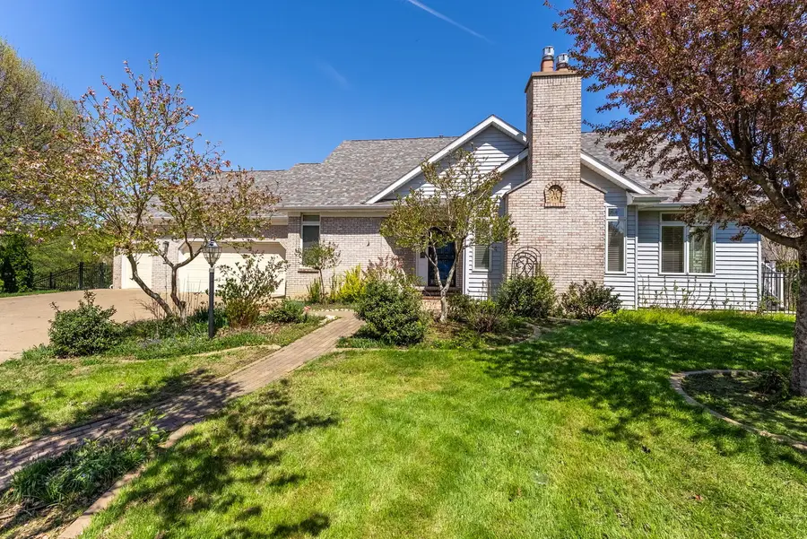 4629 Willowwood Court, Davenport, IA 52807 - #3
