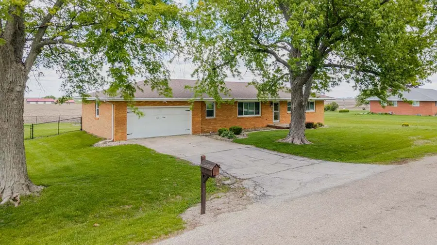 200 W Winslow Street, Danvers, IL 61732 - #2