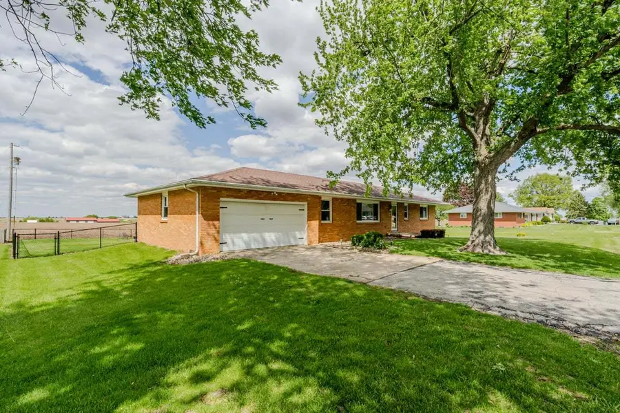 200 W Winslow Street, Danvers, IL 61732 - #3