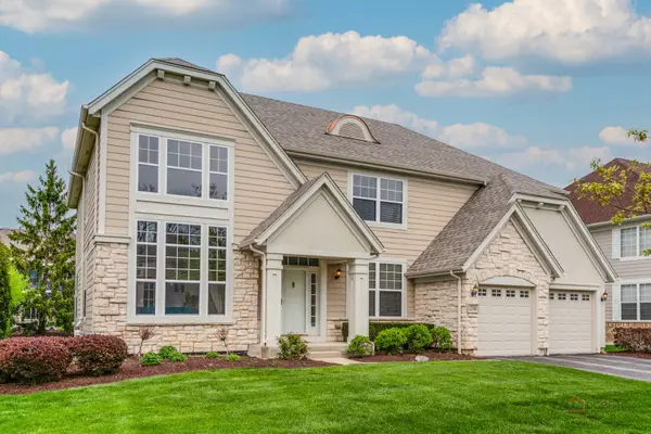 258 Colonial Drive, Vernon Hills, IL 60061