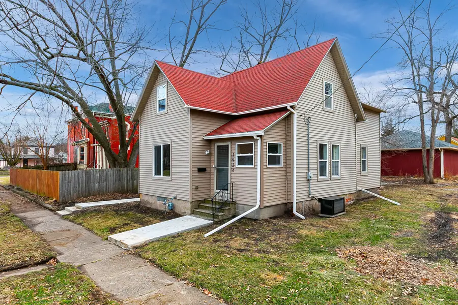 1928 8th Avenue, Rock Island, IL 61201 - #2