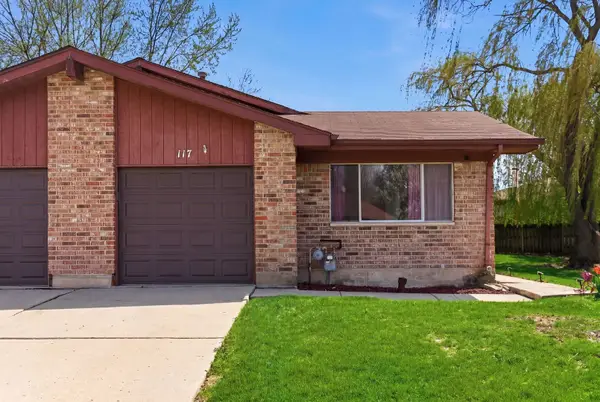 117 Virginia Court, Streamwood, IL 60107