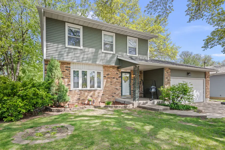 3005 N Pine Street, Davenport, IA 52804 - #3