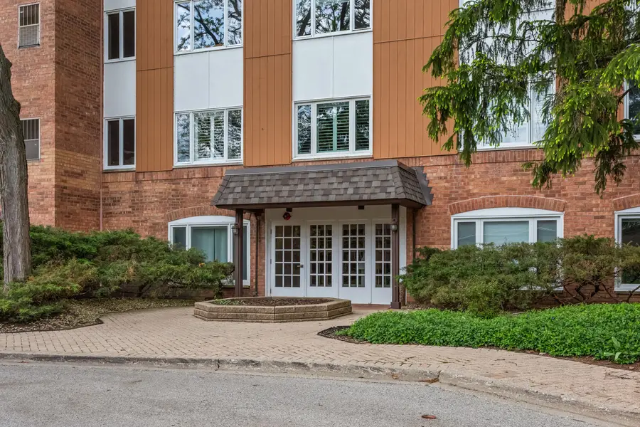 205 Rivershire Lane #313, Lincolnshire, IL 60069 - #2