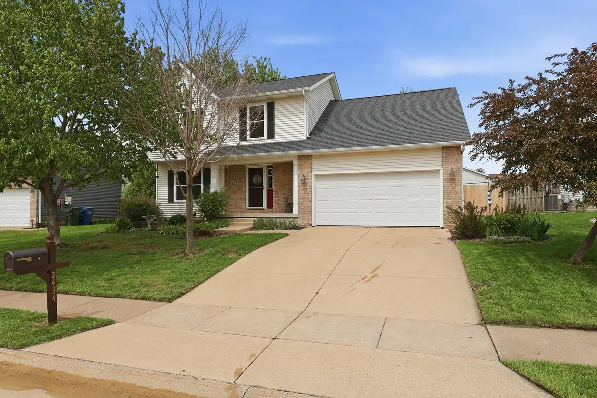 2434 W 62nd Street, Davenport, IA 52806 - #1