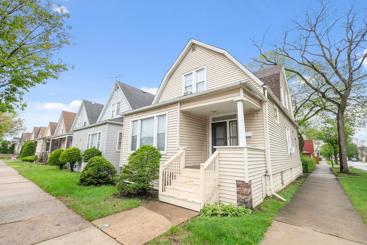 10700 S Avenue G, Chicago, IL 60617 - #1