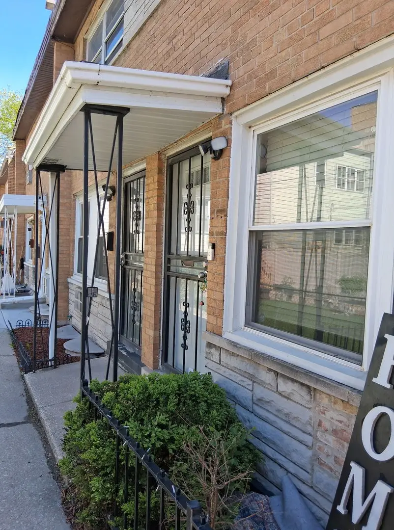 6950 S Cregier Avenue, Chicago, IL 60649 - #3