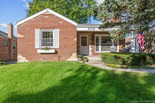 9206 S Troy Avenue, Evergreen Park, IL 60805