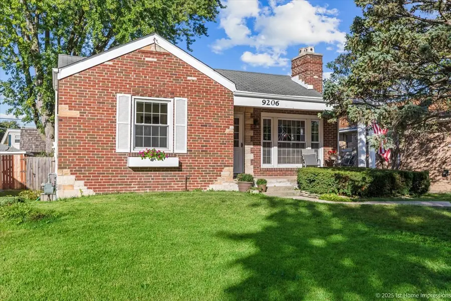 9206 S Troy Avenue, Evergreen Park, IL 60805 - #2