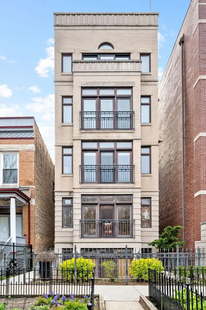 3752 N Fremont Street #2, Chicago, IL 60613 - #1