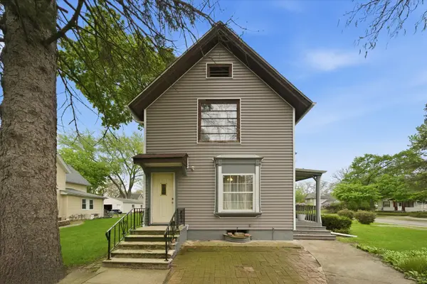 1003 Saint John Street, Elgin, IL 60120