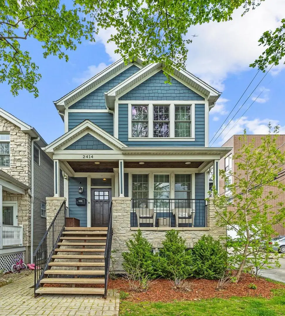 2414 W Berteau Avenue, Chicago, IL 60618 - #1