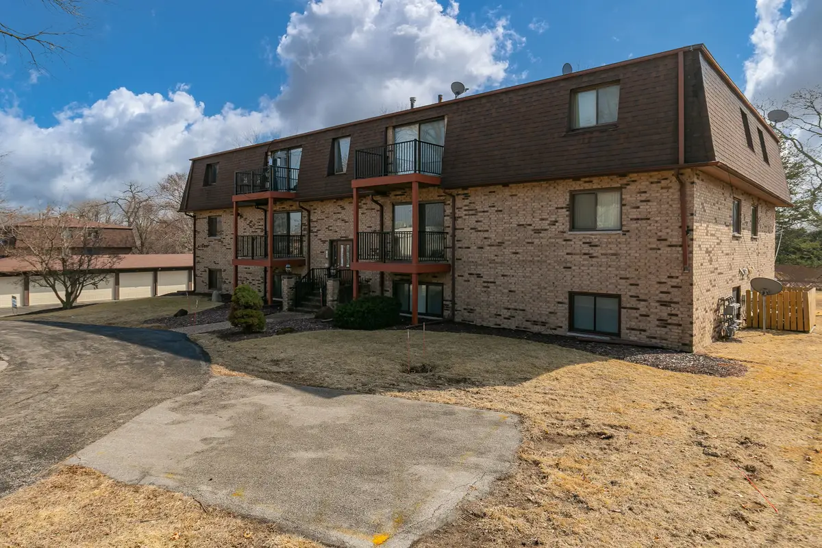 5102 25th Ave Court #201, Moline, IL 61265 - #1