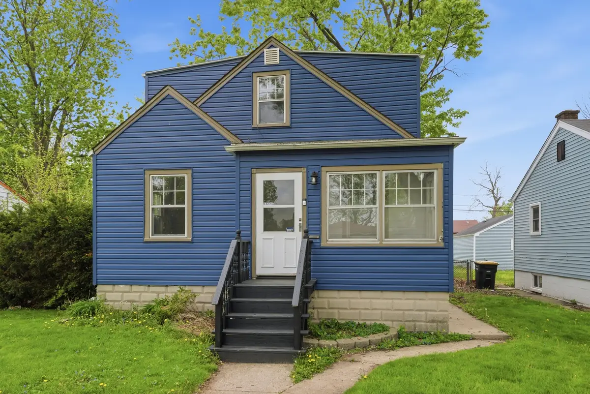 18409 Oakwood Avenue, Lansing, IL 60438 - #1