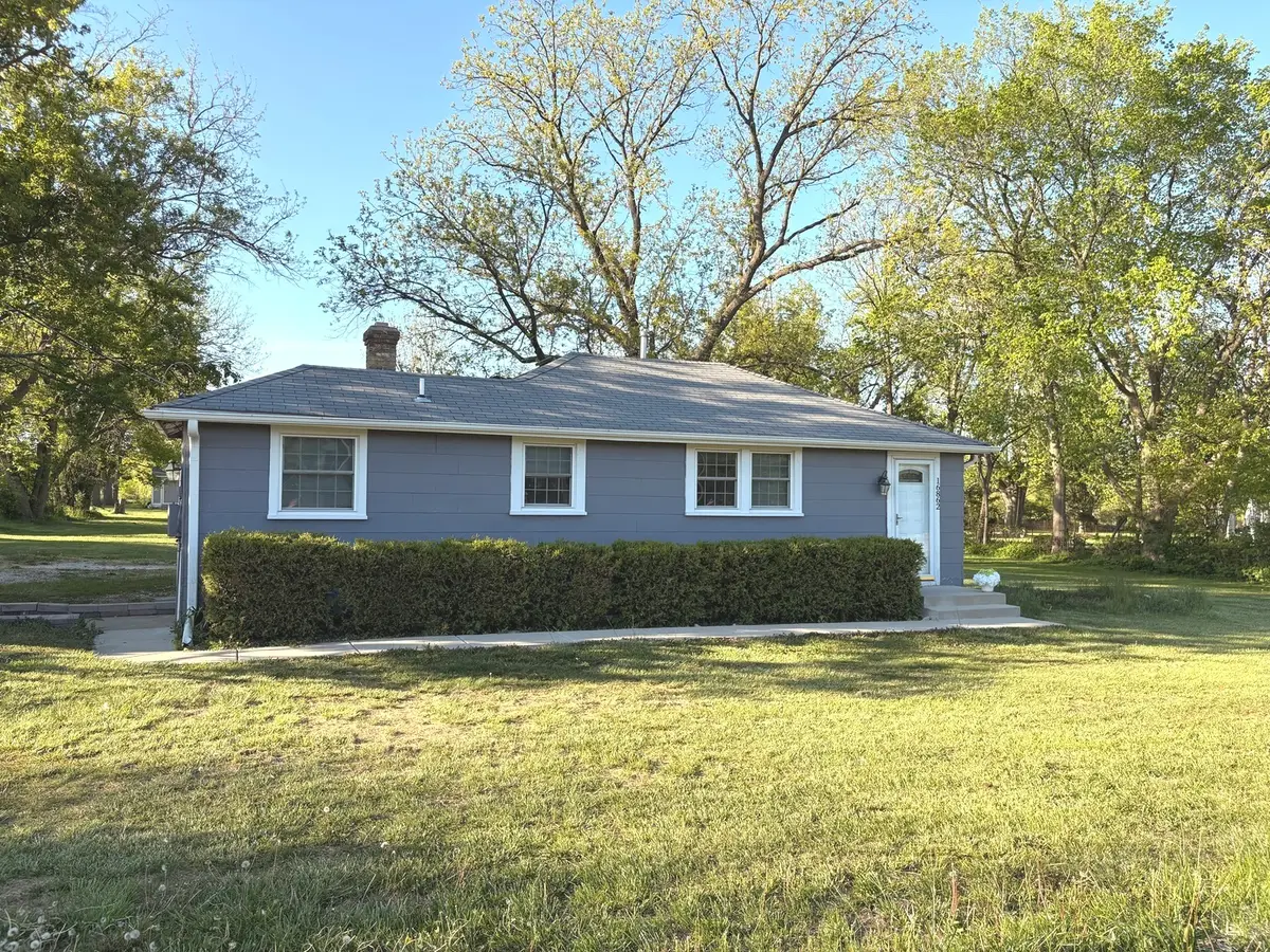16862 W Washington Street, Gurnee, IL 60031 - #1