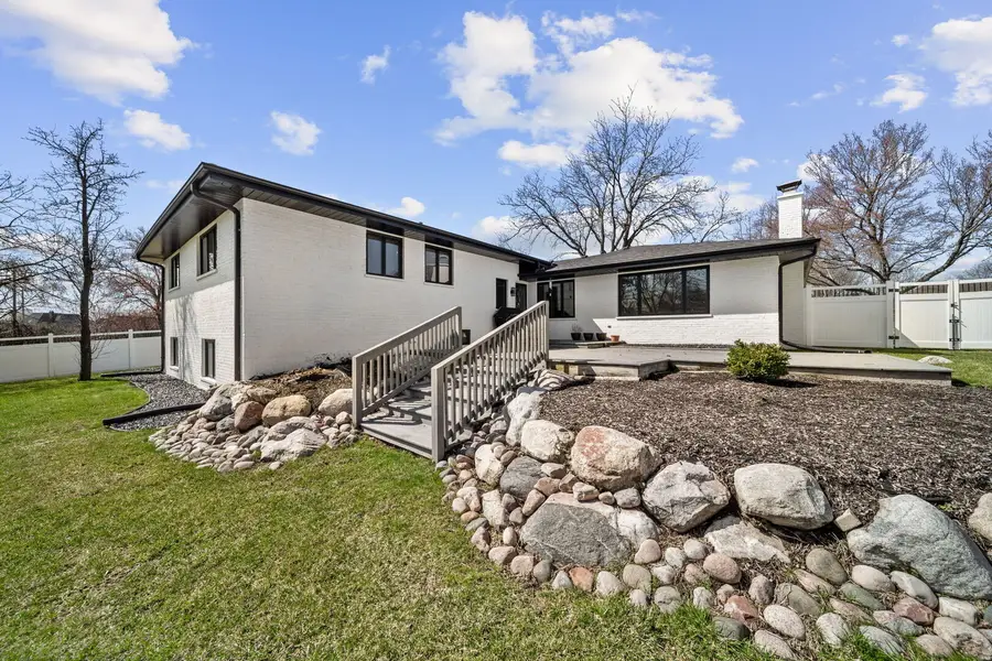 6603 Chaucer Road, Willowbrook, IL 60527 - #2