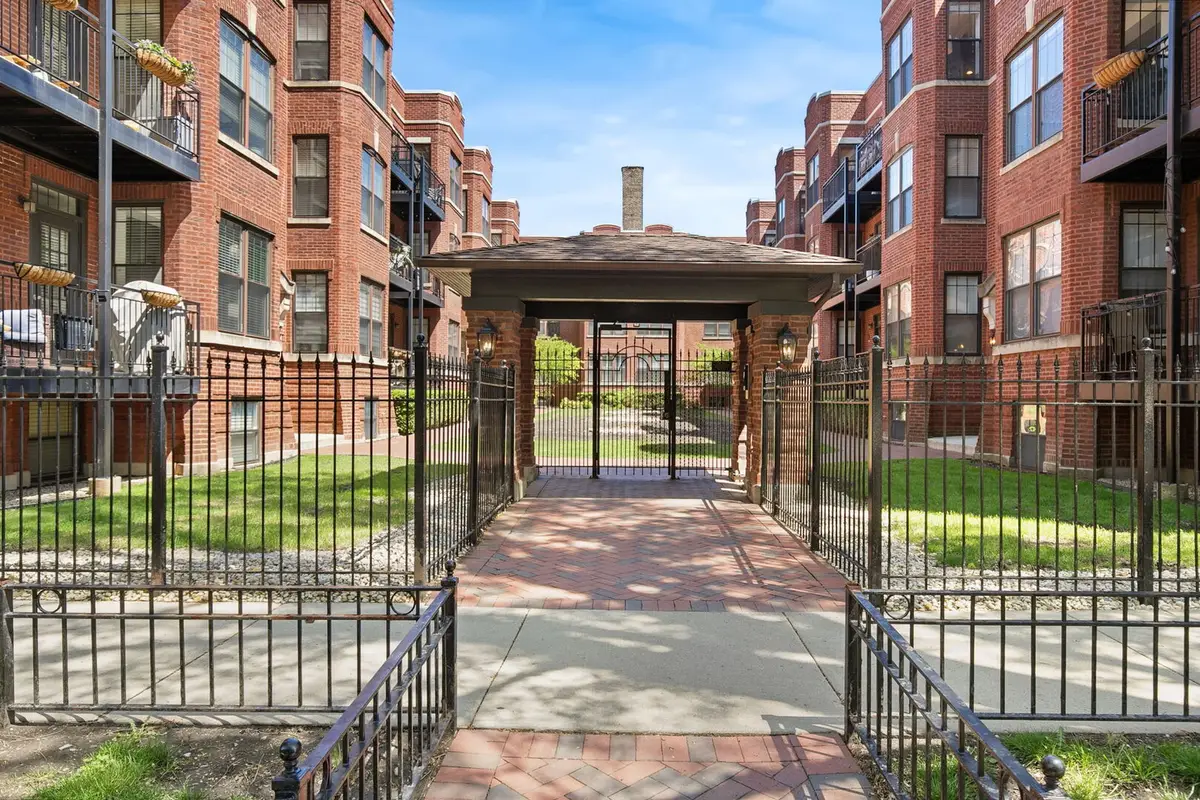 2701 N Mildred Avenue #3B, Chicago, IL 60614 - #1