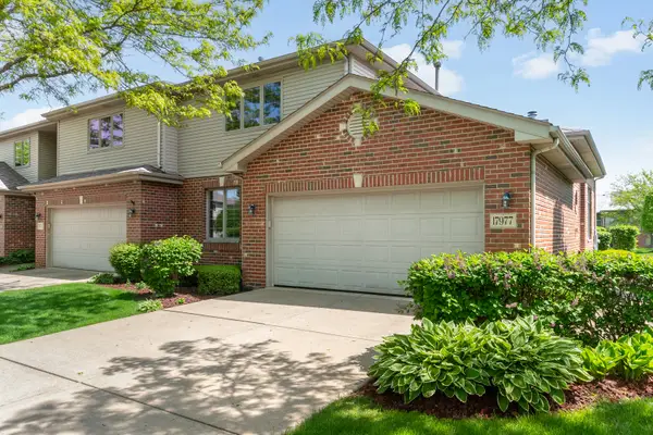 17977 Lochwood Place, Tinley Park, IL 60487