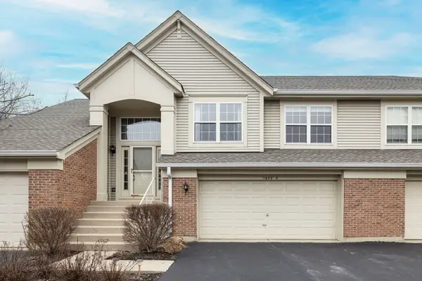 1632 Columbia Circle #2, Bartlett, IL 60103