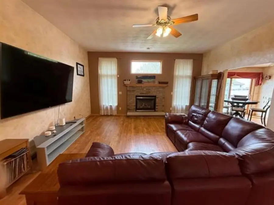 6518 Broadcast Parkway, Loves Park, IL 61111 - #2