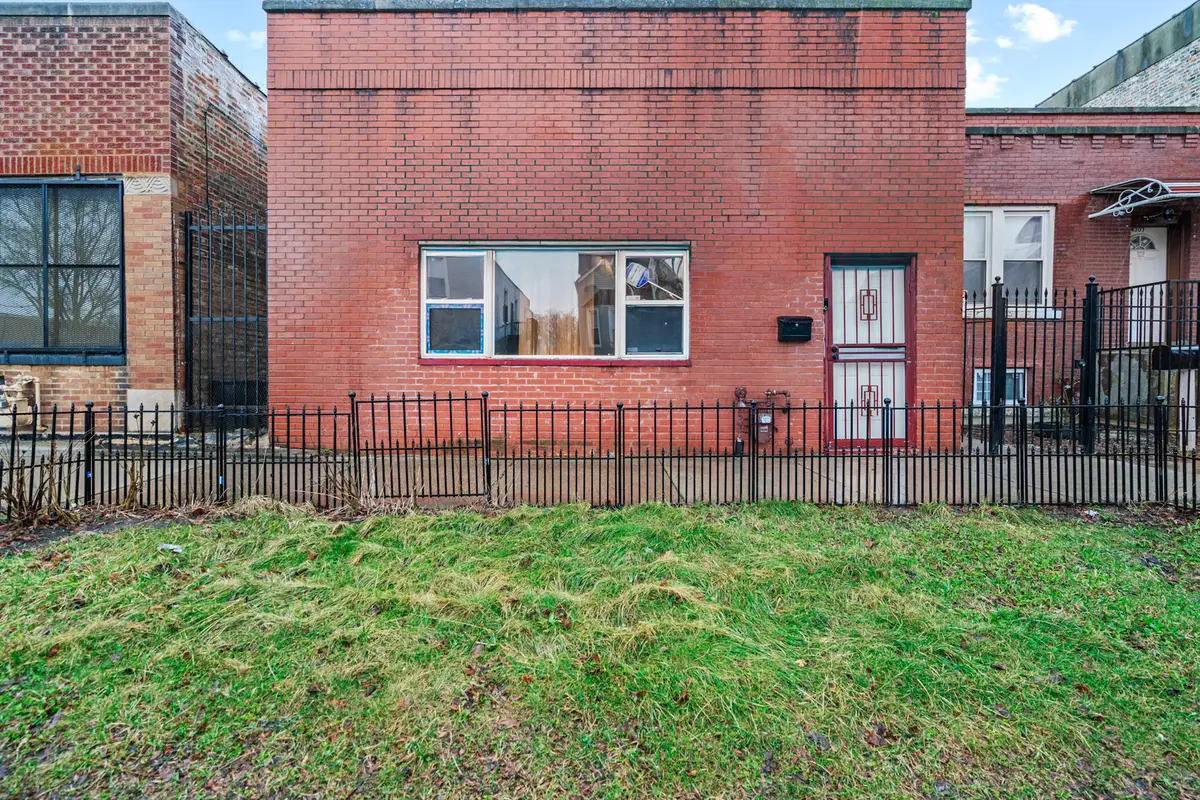 4303 W Cortez Street, Chicago, IL 60651 - #1