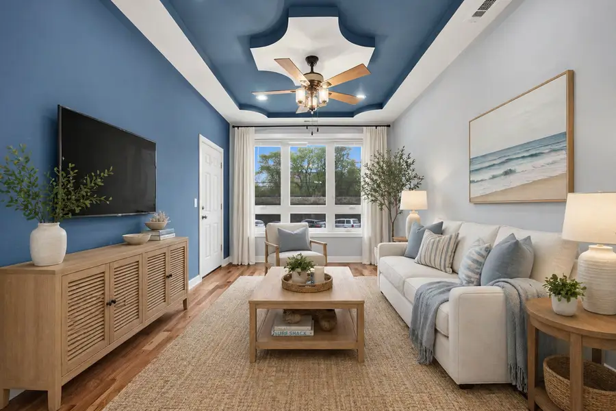 5843 W Corcoran Place, Chicago, IL 60644 - #2
