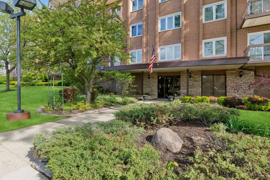 8100 W Foster Lane #311, Niles, IL 60714 - #2