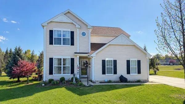 2039 Greenview Drive, Woodstock, IL 60098