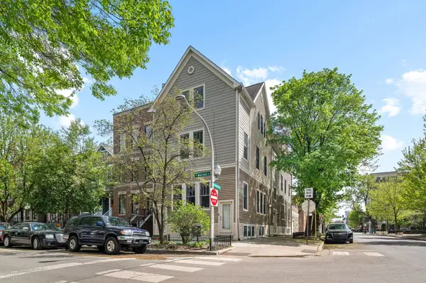 1459 W Melrose Street #1S, Chicago, IL 60657