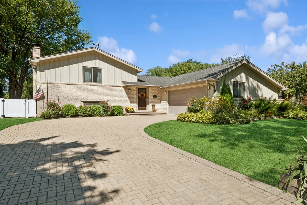 3134 Maple Leaf Drive, Glenview, IL 60026 - #1