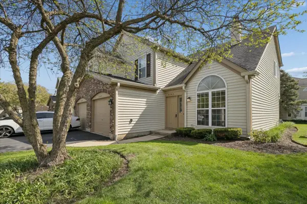 6763 Roanoake Court, Gurnee, IL 60031