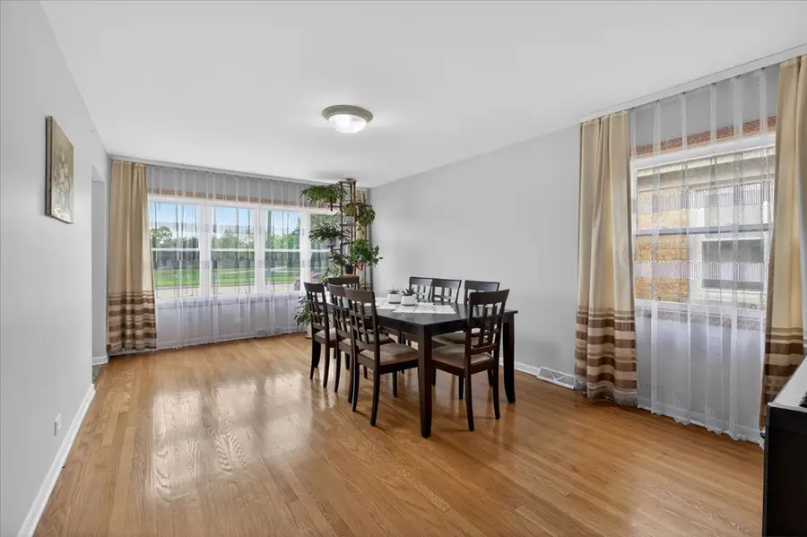 8043 W Irving Park Road, Chicago, IL 60634 - #3