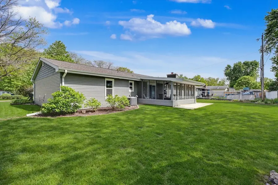 702 Van Buren Street, Monticello, IL 61856 - #2