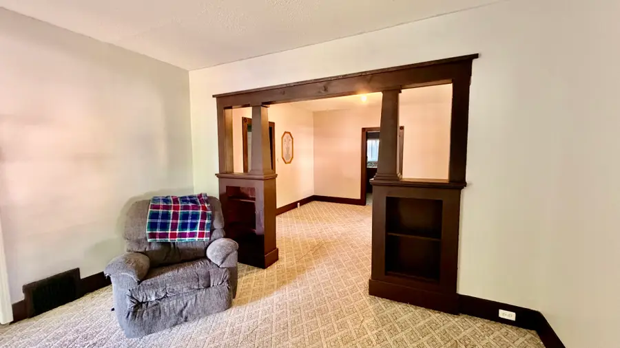 617 E 4th Street, Centralia, IL 62801 - #3