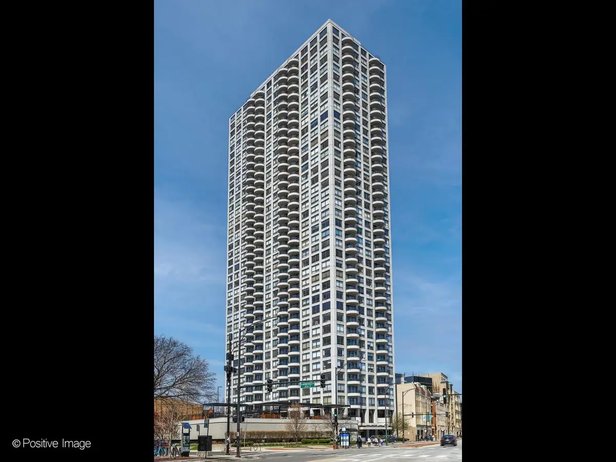 2020 N Lincoln Park West #4M, Chicago, IL 60614 - #1