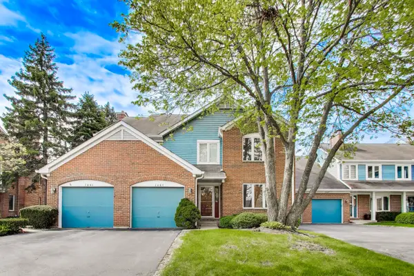 1663 N Courtland Drive #1663, Arlington Heights, IL 60004