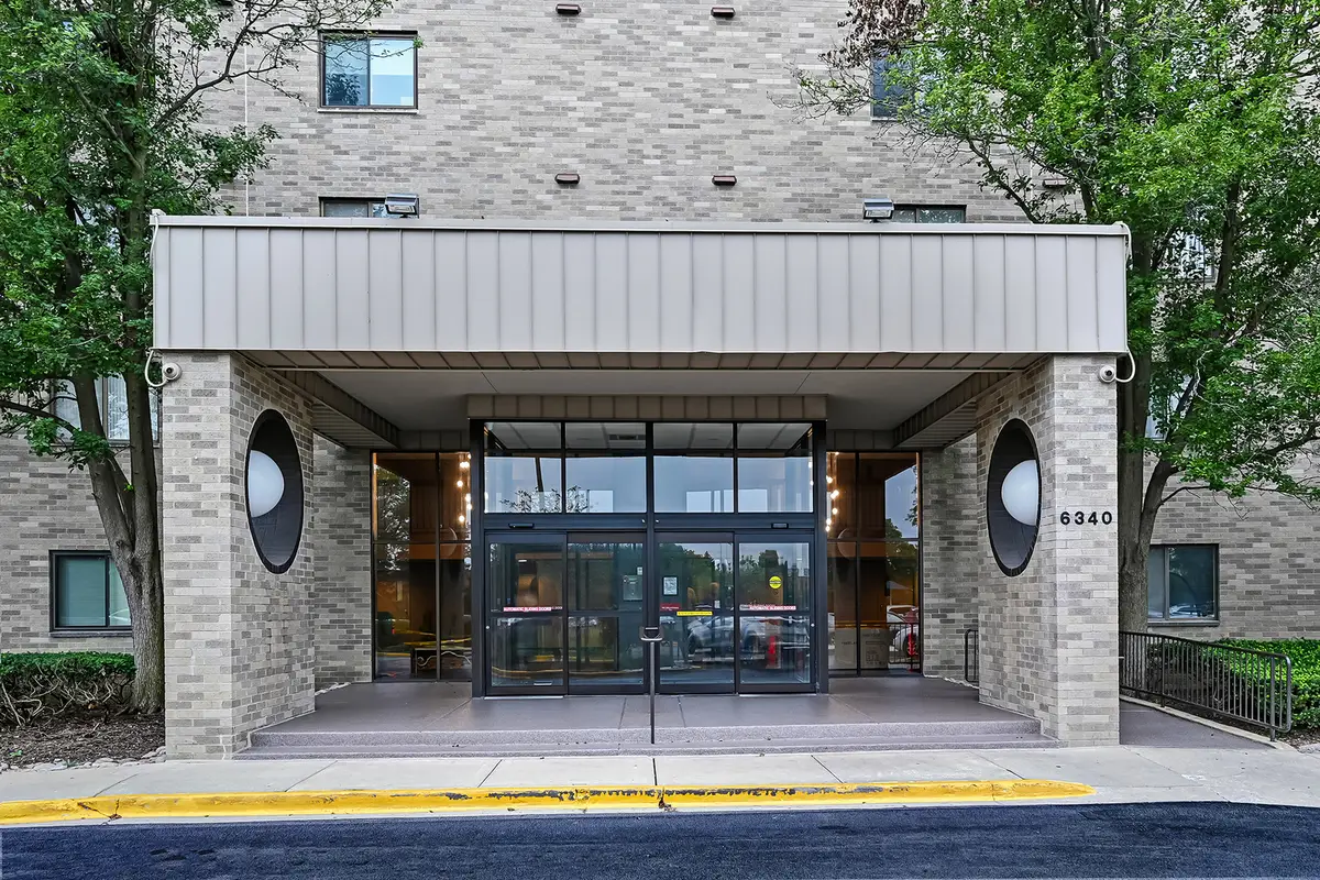 6340 Americana Drive #414, Willowbrook, IL 60527 - #1