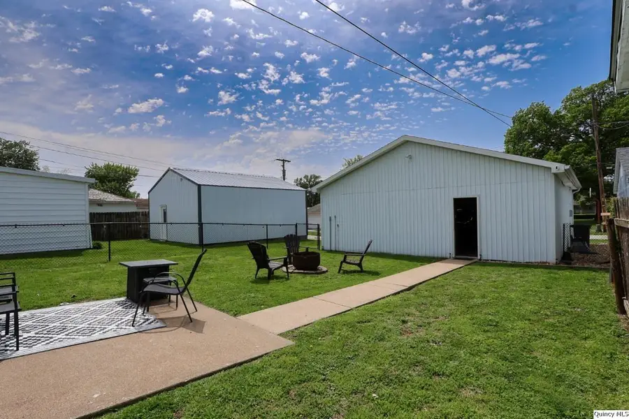 630 S 19th, Quincy, IL 62301 - #2