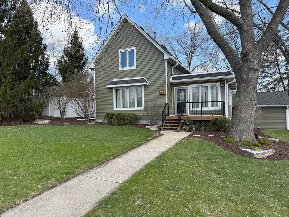 300 Division Street, South Elgin, IL 60177 - #1