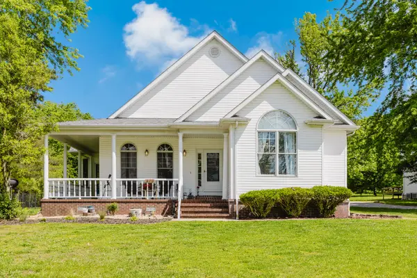 819 E No Name Road, Carbondale, IL 62902