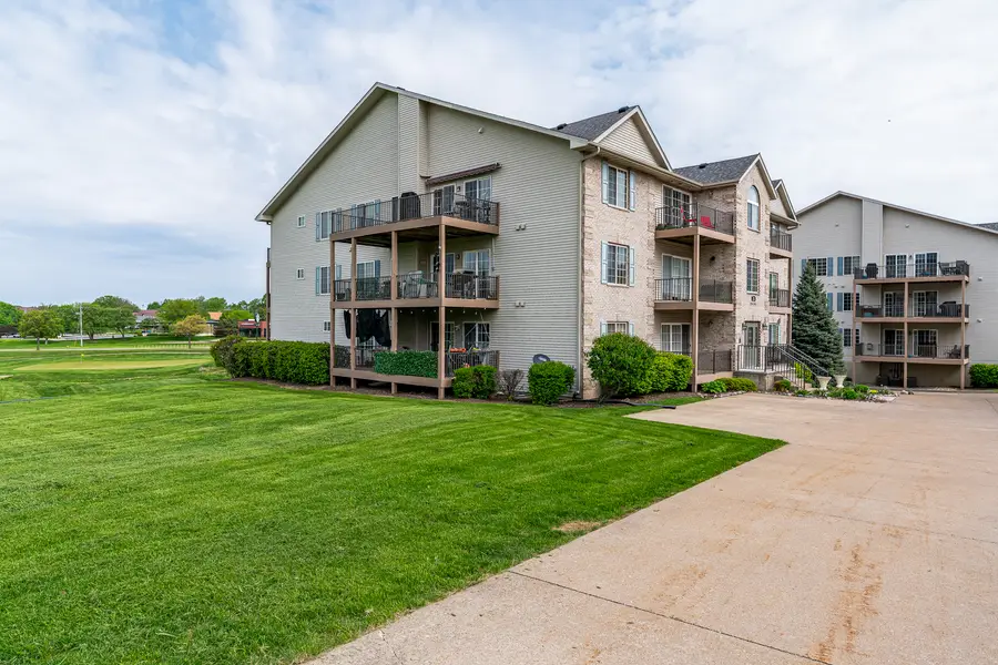 2958 Holiday Court #9, Bettendorf, IA 52722 - #2