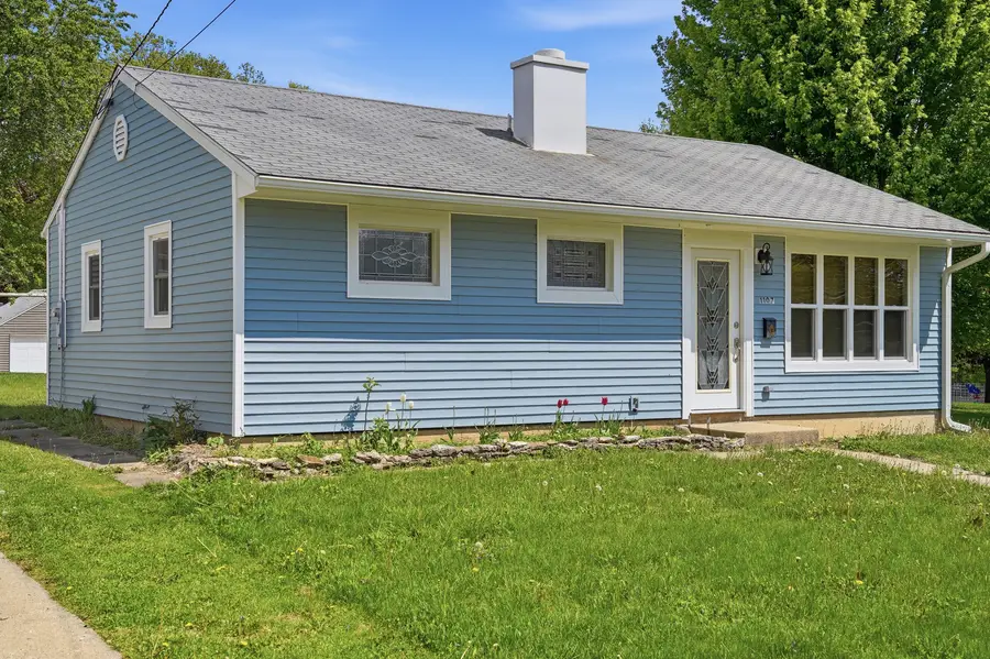 1107 University Street, Dixon, IL 61021 - #2