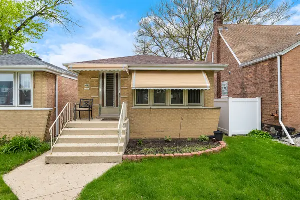 5305 S Menard Avenue, Chicago, IL 60638