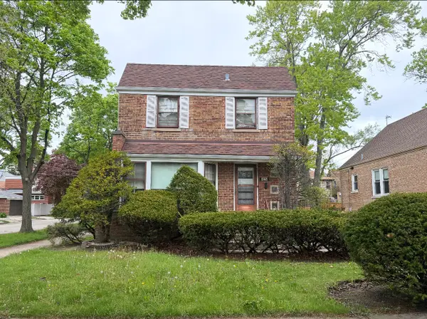 2856 W Chase Avenue, Chicago, IL 60645