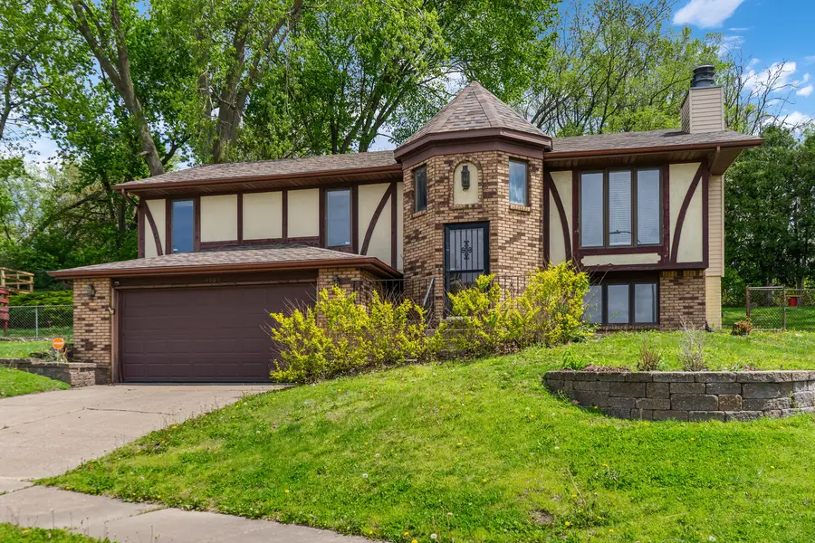 4803 Taylor Street, Davenport, IA 52806 - #3