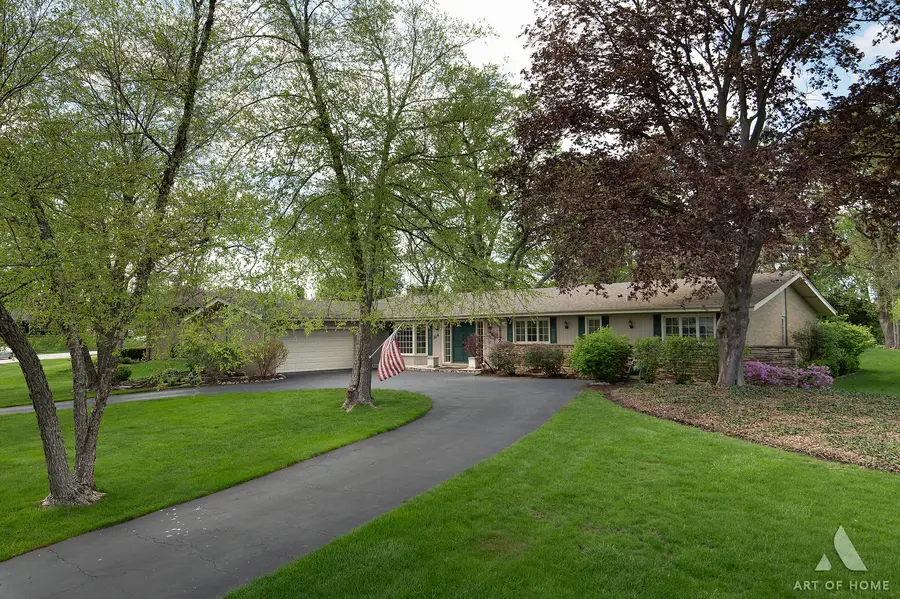 304 S Circle Drive, Palatine, IL 60067 - #2